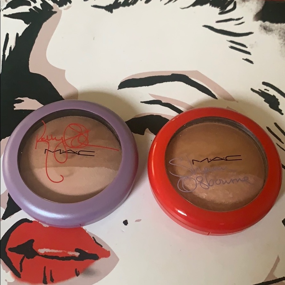 MAC Cosmetics Osbournes LE Mineralize Skinfinish
